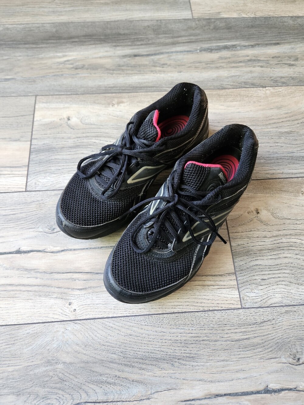 Reebok Easy TONE Calf Shoes Black with Pink Accent